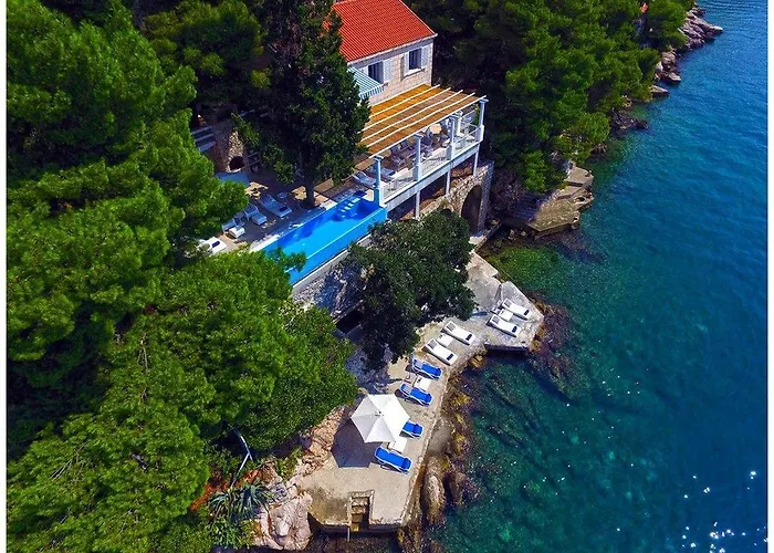 Mey's Place On The *
