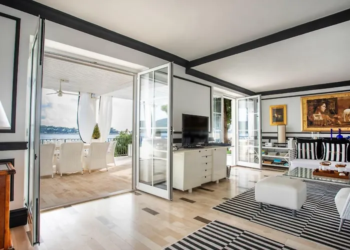 Villa Mey's Place On The