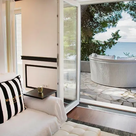 Mey's Place On The Vila Dubrovník